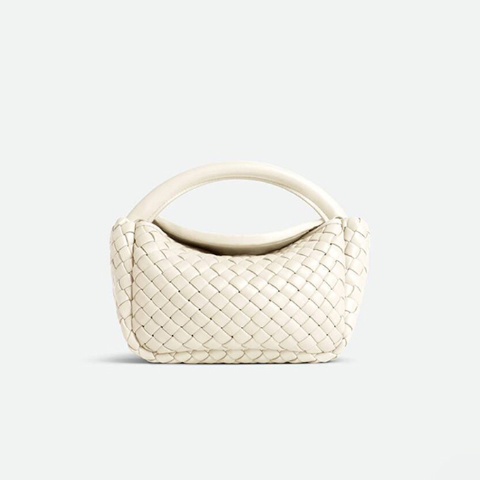 bottega veneta mini cobble intrecciato lambskin handbag #805739